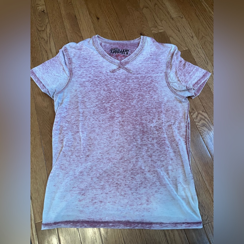 Distillery apparel distressed Tee men’s size med